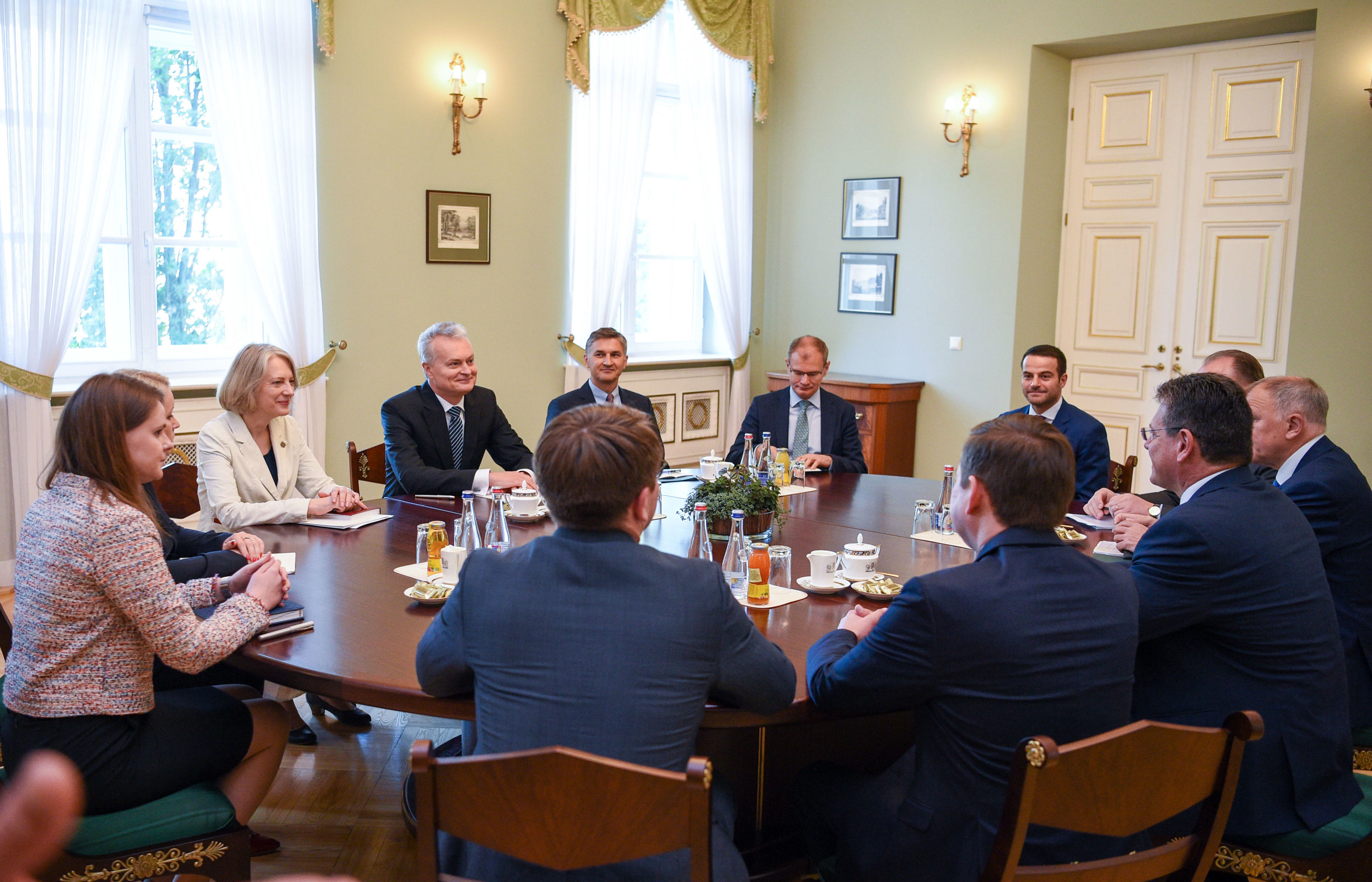 Синхронізація електромереж Балтії та континентальної Європи